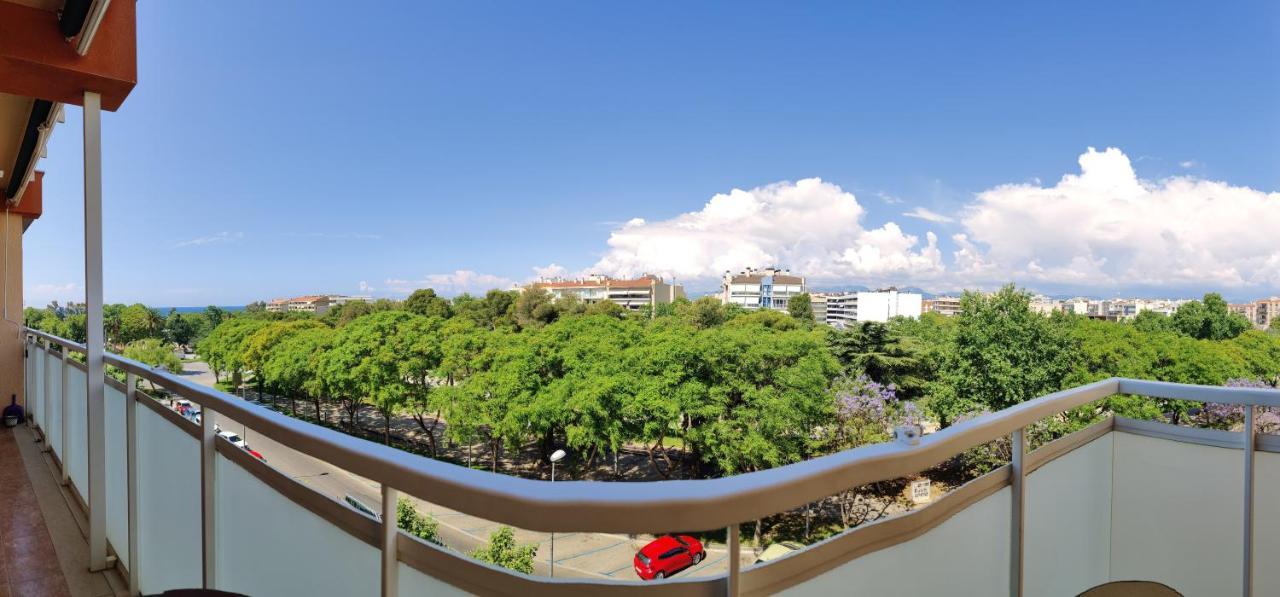 Sunny Flat With Balcony And Sea Views Apartment Cambrils Exterior photo